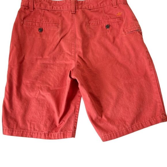 Dockers 10” Men’s  Shorts size 33 - Picture 2 of 4